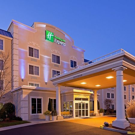 Holiday Inn Express Boston-Milford By Ihg Ngoại thất bức ảnh