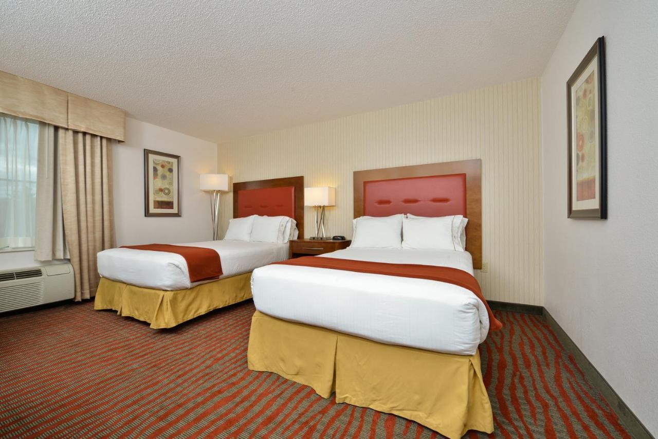 Holiday Inn Express Boston-Milford By Ihg Ngoại thất bức ảnh