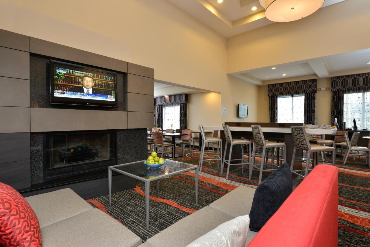 Holiday Inn Express Boston-Milford By Ihg Ngoại thất bức ảnh