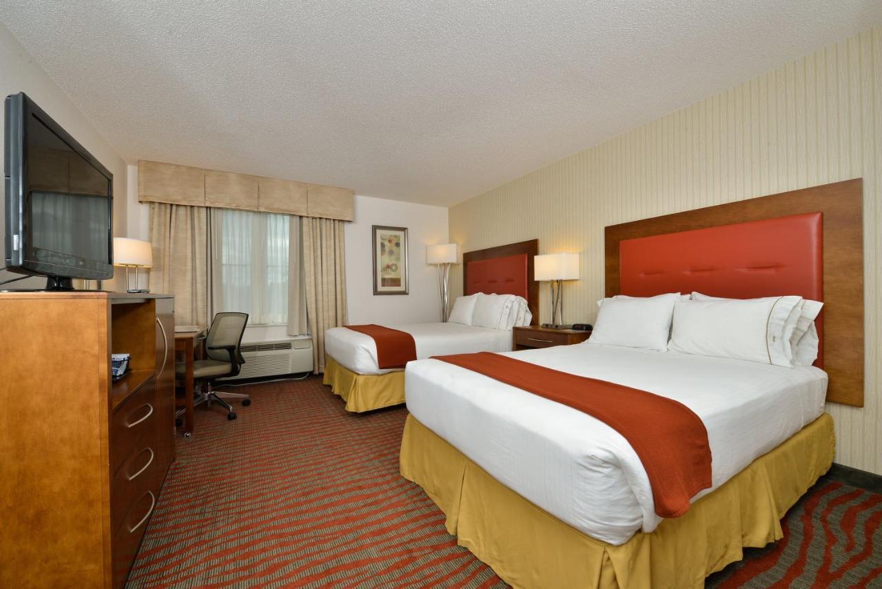 Holiday Inn Express Boston-Milford By Ihg Ngoại thất bức ảnh