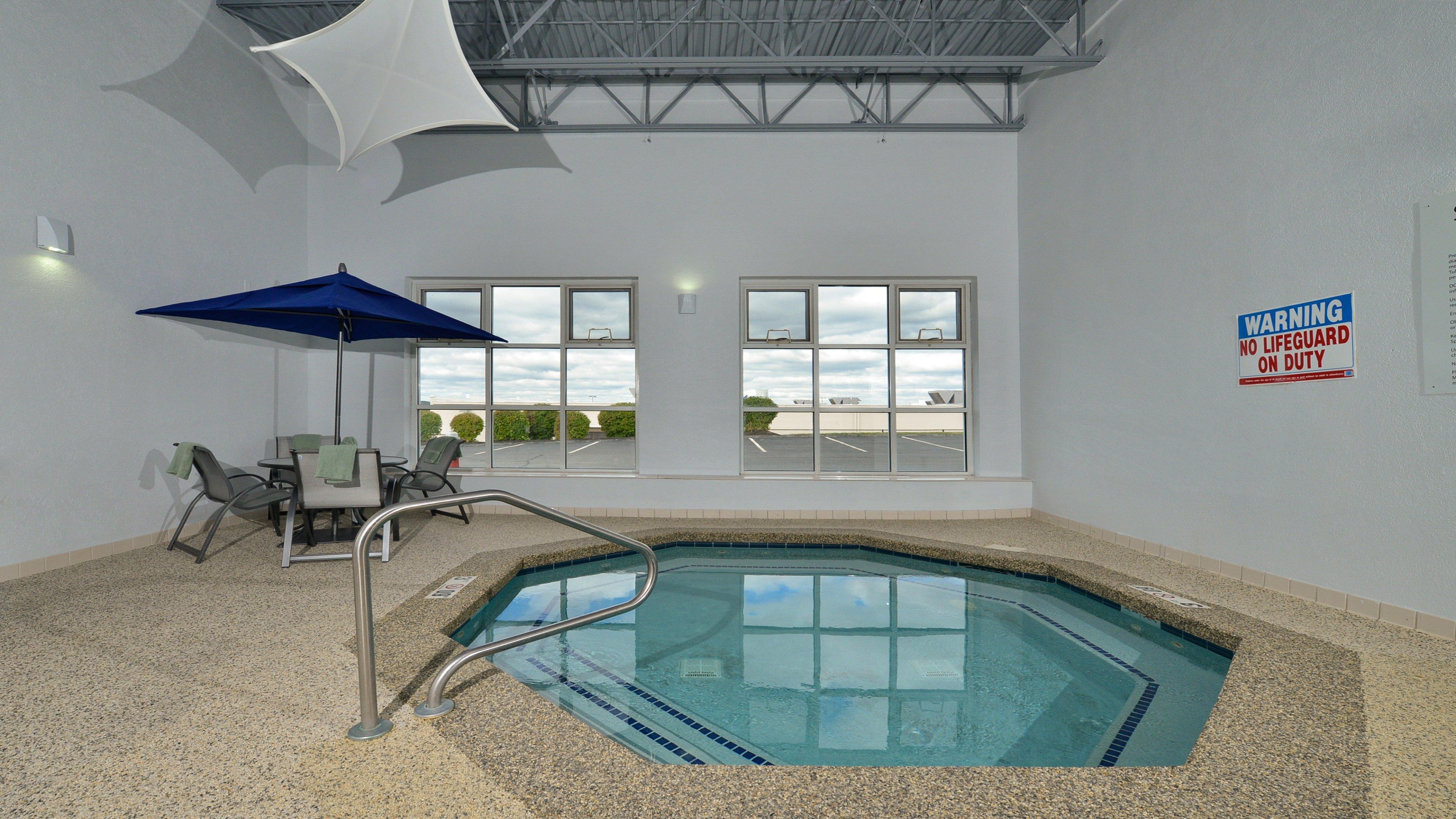 Holiday Inn Express Boston-Milford By Ihg Ngoại thất bức ảnh